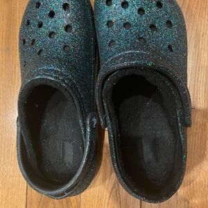 Lined crocs